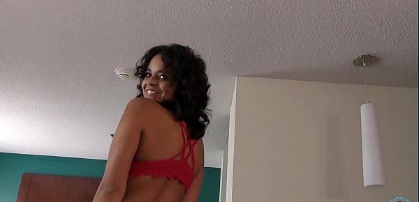  Preview - Vienna Black shows up at the Cutie Pad